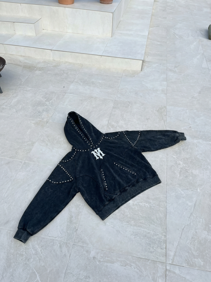 Sudadera Oversize Negra – “Phantom”